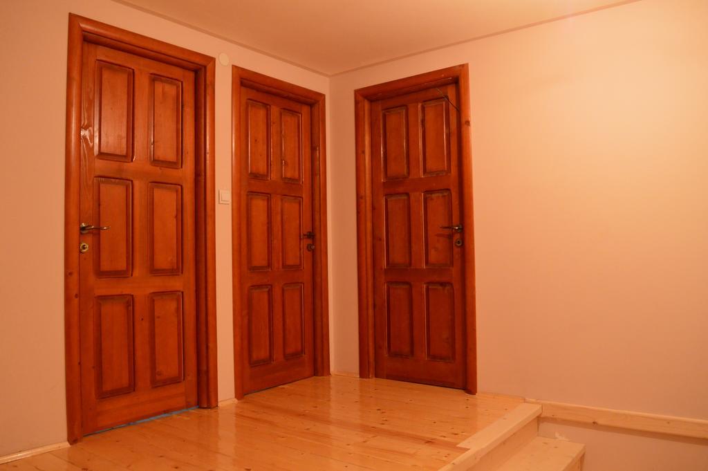 Apartmani Vila Zabljak Bagian luar foto